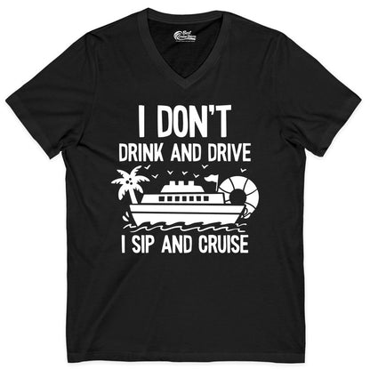 I Sip and Cruise Shirt - Funny Cruise Drinking Tee for Vacationers (V-Neck) in Black - I Sip And Cruise Funny Drinking Shirt With Cruise Ship And Tropics