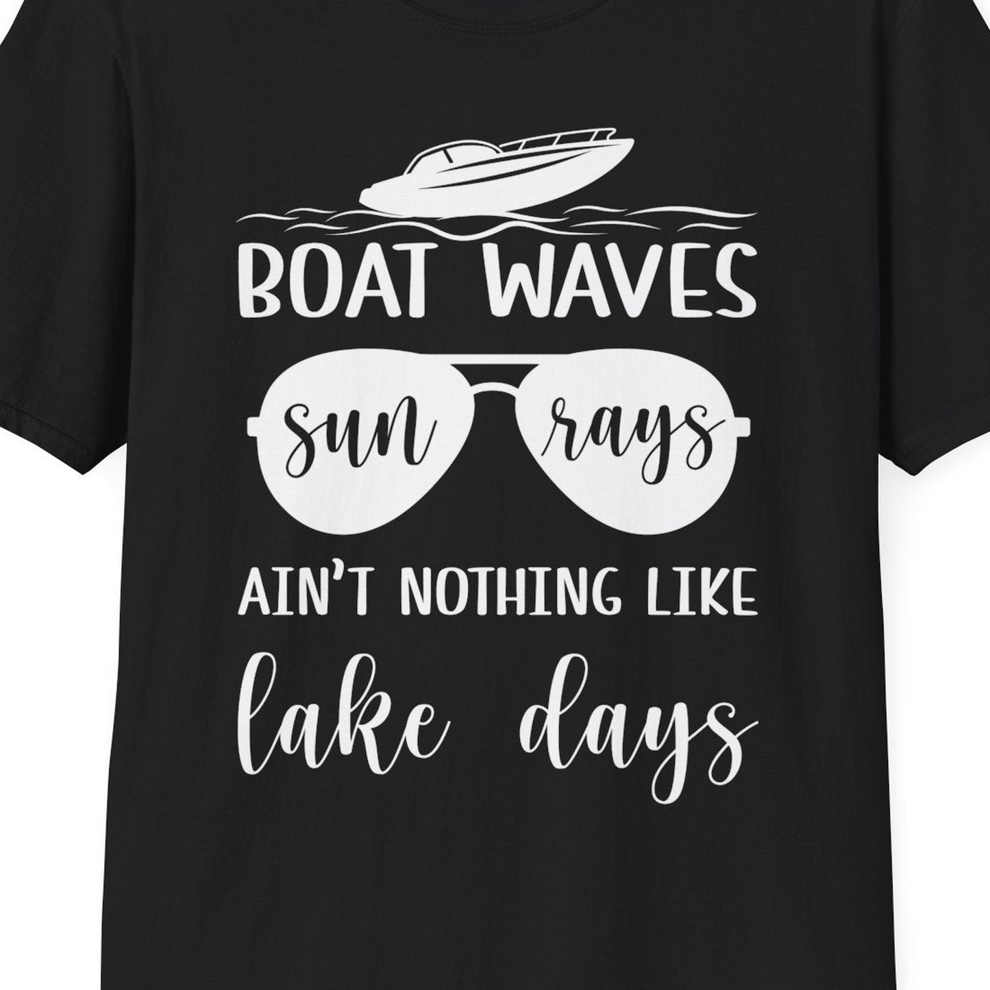 Boat Waves Sun Rays Lake Days Summer Lake Life Shirt — T-Shirt T-Shirt – Black – Best Cruise Shirts Close Up